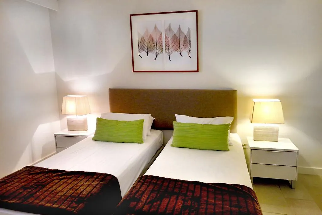 Sea Temple Palm Cove 아파트 호텔