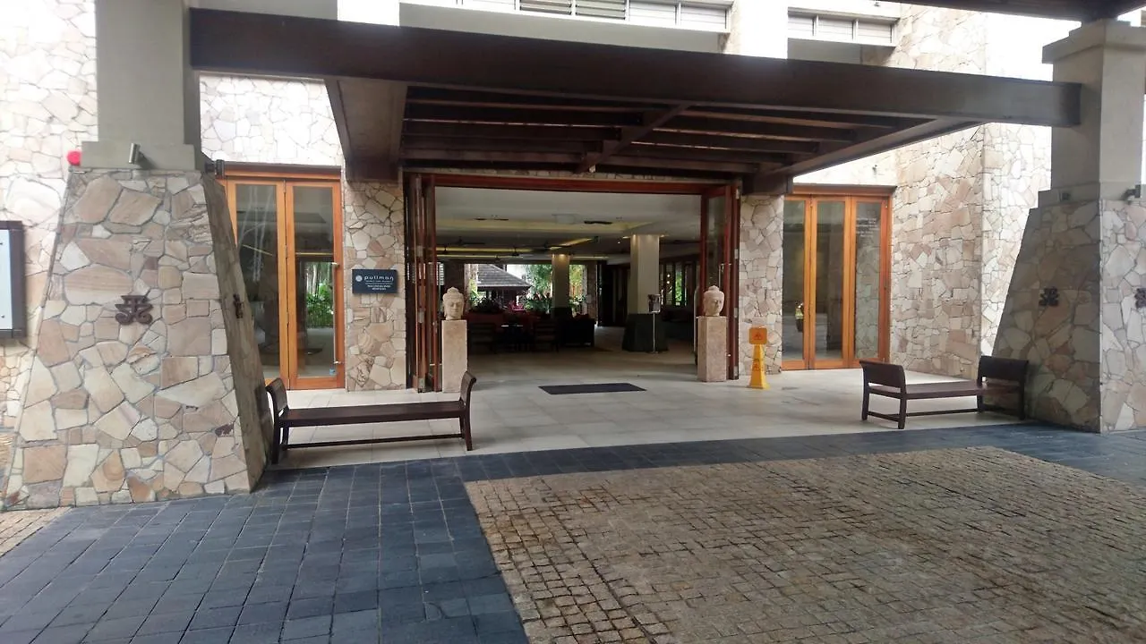 Sea Temple Palm Cove 아파트 호텔